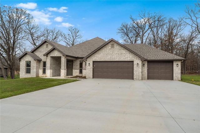 15324 S Bethel Heights Road, Gentry, AR 72734