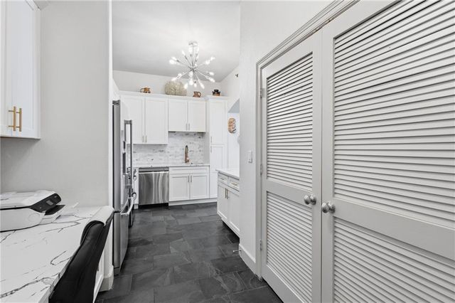 3445 Stratford Road NE 2104, Atlanta, GA 30326