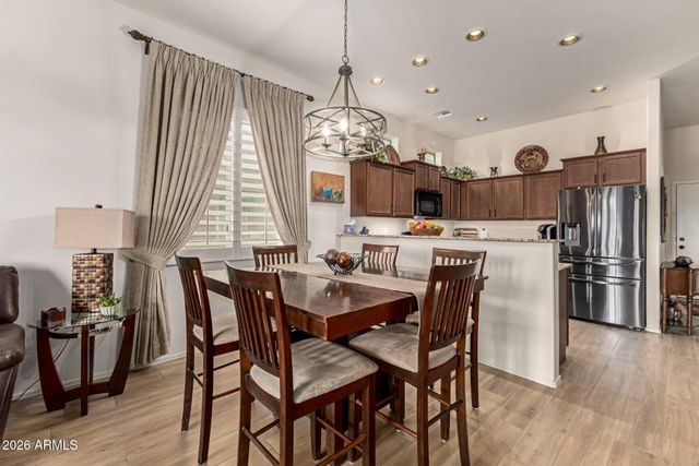 6202 E MCKELLIPS Road 277, Mesa, AZ 85215