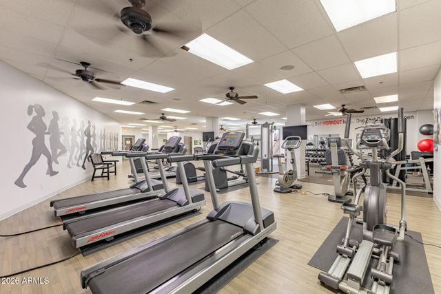 6202 E MCKELLIPS Road 277, Mesa, AZ 85215