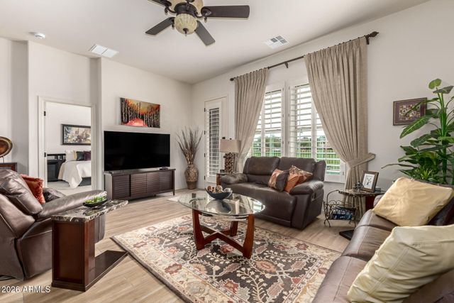 6202 E MCKELLIPS Road 277, Mesa, AZ 85215