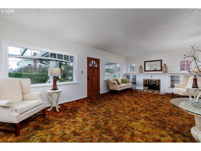 2945 Ne 68TH Ave, Portland, OR 97213