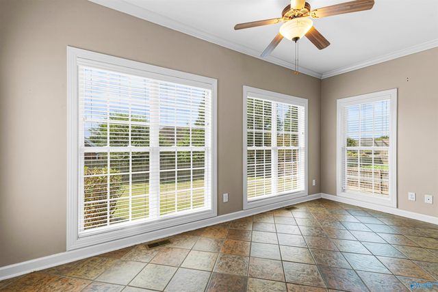602 Morning Glory Drive SW, Hartselle, AL 35640