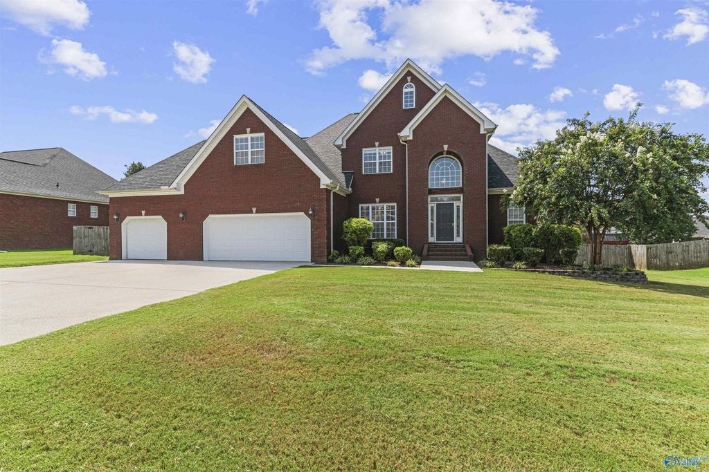 602 Morning Glory Drive SW, Hartselle, AL 35640