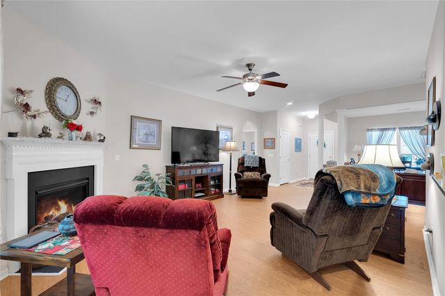 205 Creekside Way, Easley, SC 29642