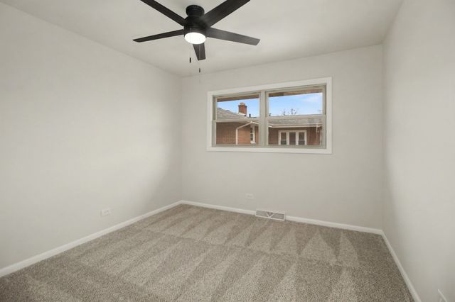 18263 Greenbay Avenue, Lansing, IL 60438