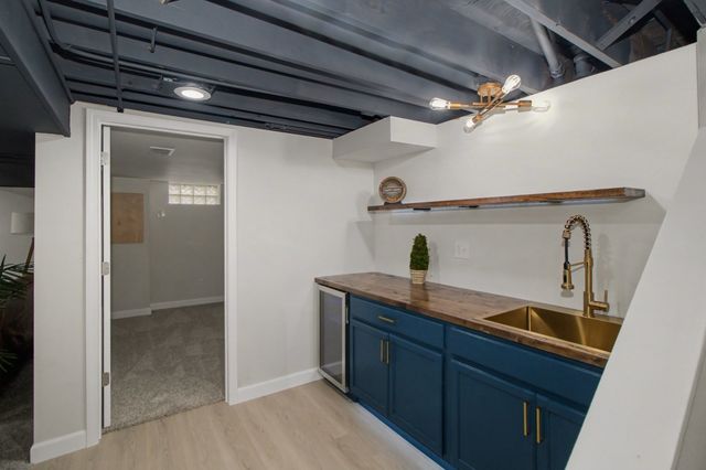 18263 Greenbay Avenue, Lansing, IL 60438