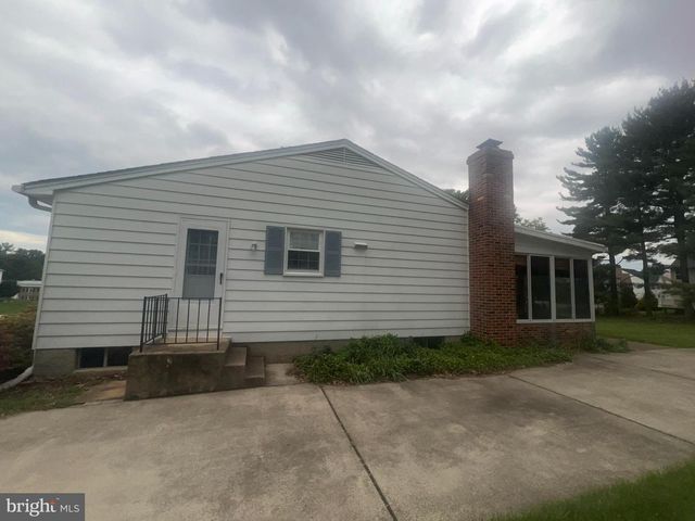 8 MONROE FIELD CT, Baltimore, MD 21228