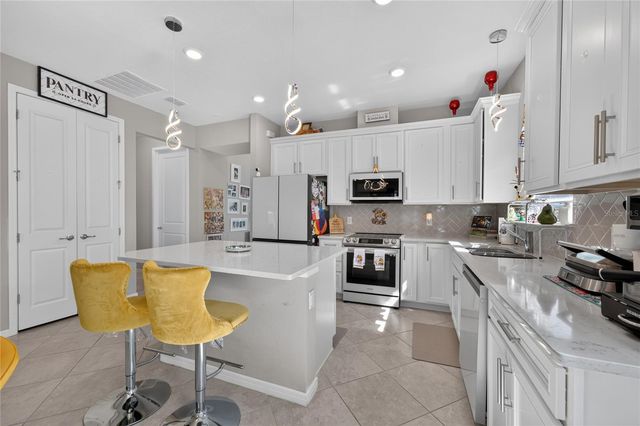 2706 SUMMER RETREAT LANE, Kissimmee, FL 34744