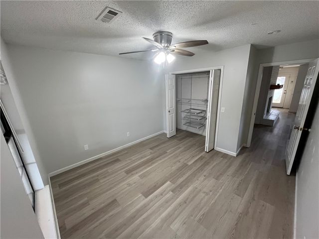 219 Winesap Lane, Bentonville, AR 72712