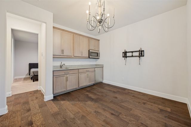 2101 Deer Run, Gunter, TX 75058