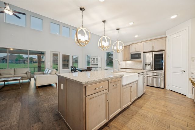 2101 Deer Run, Gunter, TX 75058