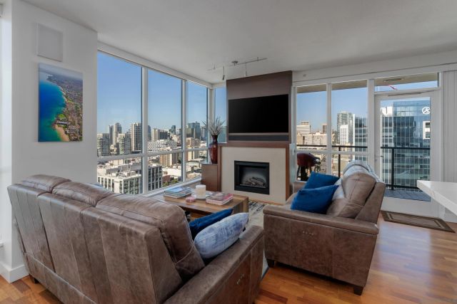 325 7th Avenue 2204, San Diego, CA 92101