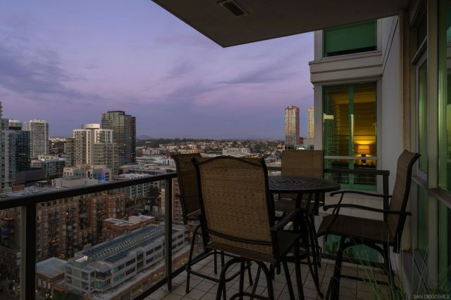 325 7th Avenue 2204, San Diego, CA 92101