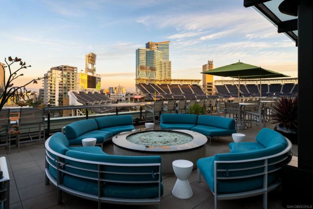 325 7th Avenue 2204, San Diego, CA 92101