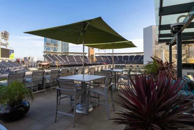 325 7th Avenue 2204, San Diego, CA 92101