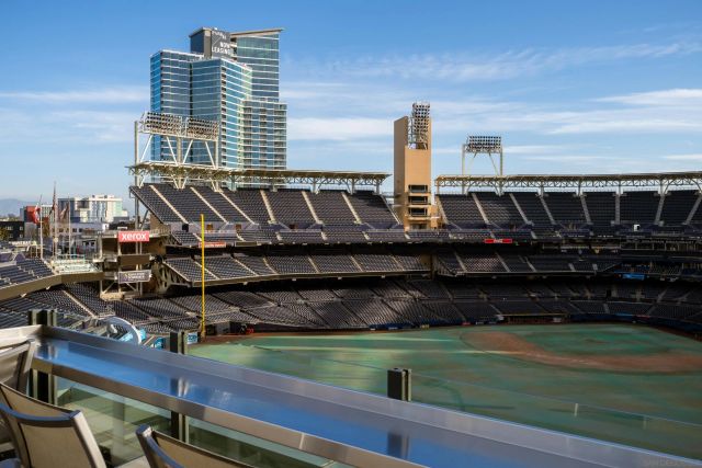 325 7th Avenue 2204, San Diego, CA 92101