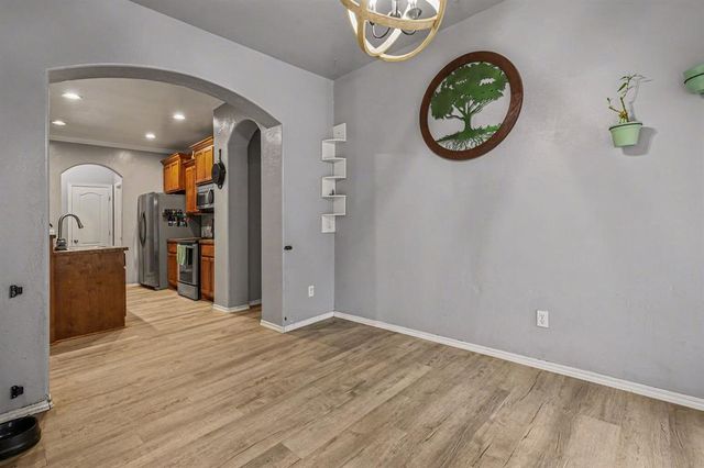 3847 Prairie Falcon Point, Edmond, OK 73034