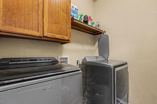 3847 Prairie Falcon Point, Edmond, OK 73034