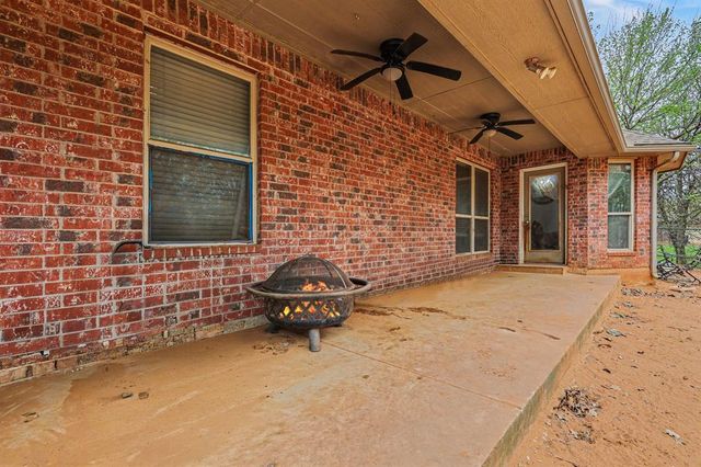 3847 Prairie Falcon Point, Edmond, OK 73034