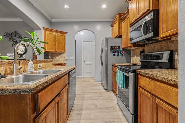 3847 Prairie Falcon Point, Edmond, OK 73034