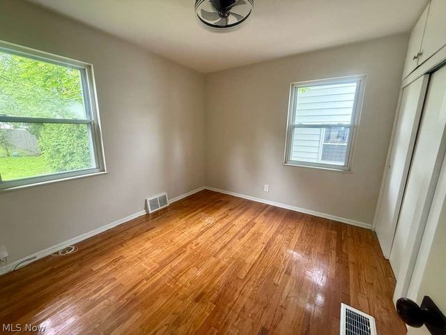 15811 Maplewood Avenue, Maple Heights, OH 44137