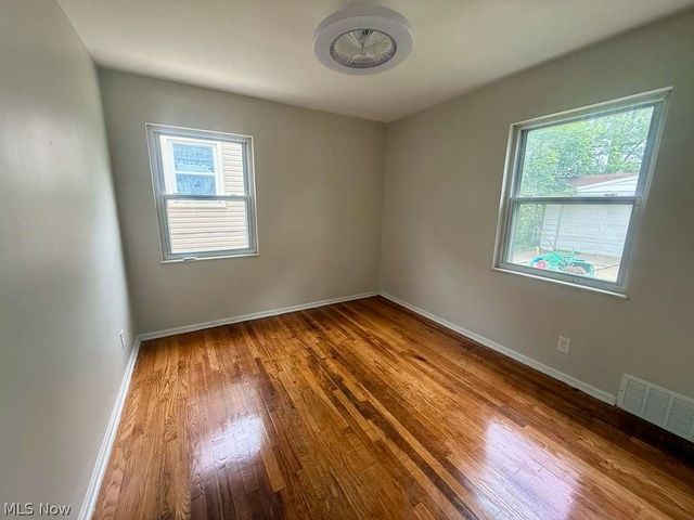 15811 Maplewood Avenue, Maple Heights, OH 44137