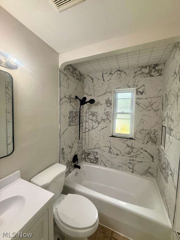 15811 Maplewood Avenue, Maple Heights, OH 44137