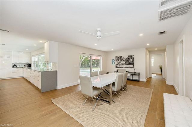 409 Cypress WAY E, Naples, FL 34110