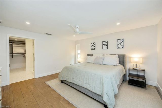 409 Cypress WAY E, Naples, FL 34110