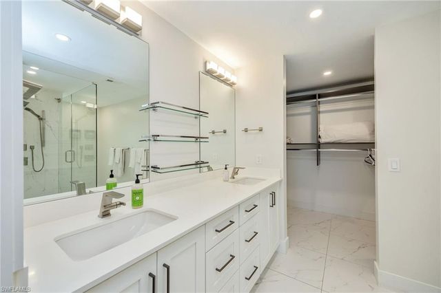 409 Cypress WAY E, Naples, FL 34110