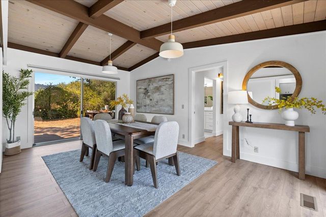 15 Naranja Way, Portola Valley, CA 94028
