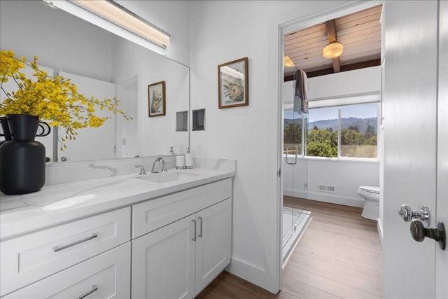 15 Naranja Way, Portola Valley, CA 94028