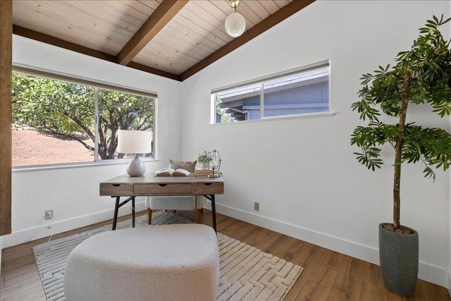 15 Naranja Way, Portola Valley, CA 94028