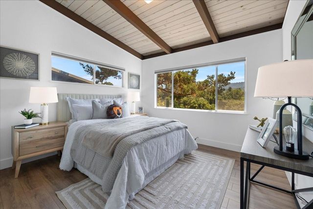 15 Naranja Way, Portola Valley, CA 94028