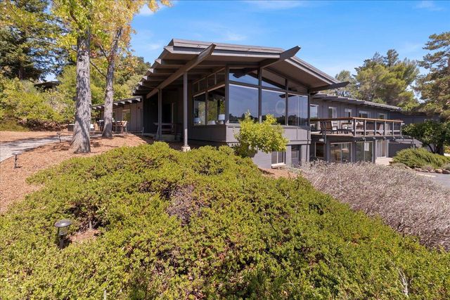 15 Naranja Way, Portola Valley, CA 94028