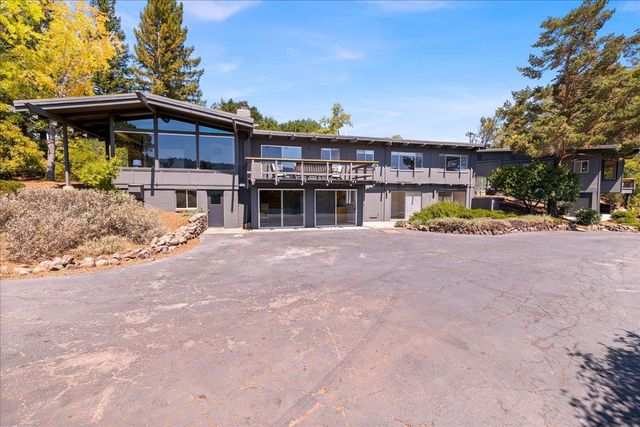 15 Naranja Way, Portola Valley, CA 94028