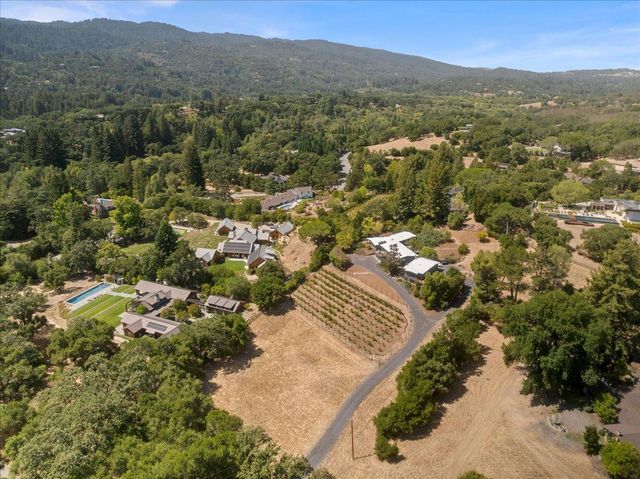 15 Naranja Way, Portola Valley, CA 94028
