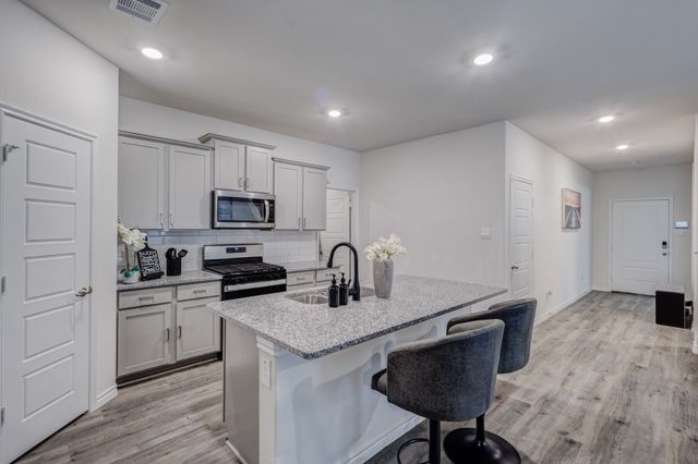 10305 Plumlee Lane, Aubrey, TX 76227