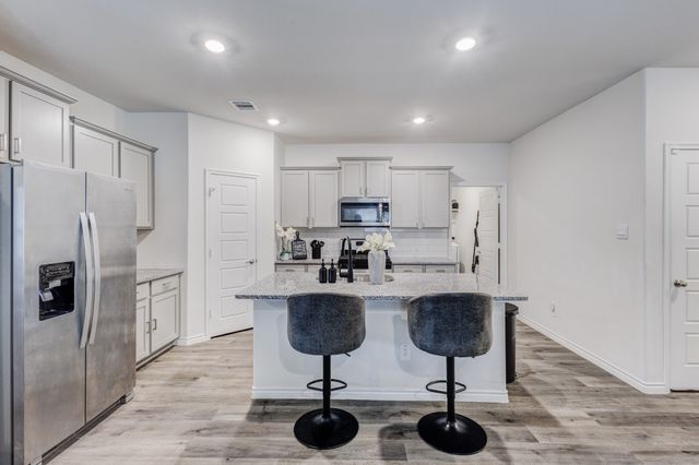 10305 Plumlee Lane, Aubrey, TX 76227