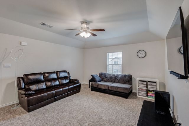 10305 Plumlee Lane, Aubrey, TX 76227