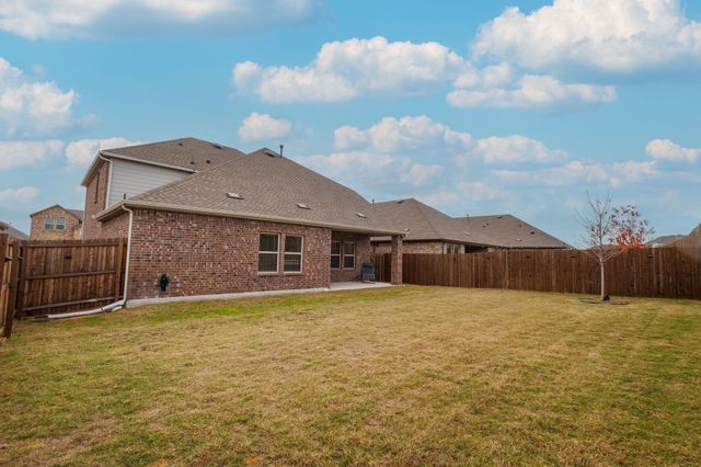 10305 Plumlee Lane, Aubrey, TX 76227