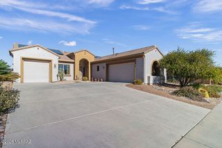 2020 W Cactus Run Drive, Green Valley, AZ 85622