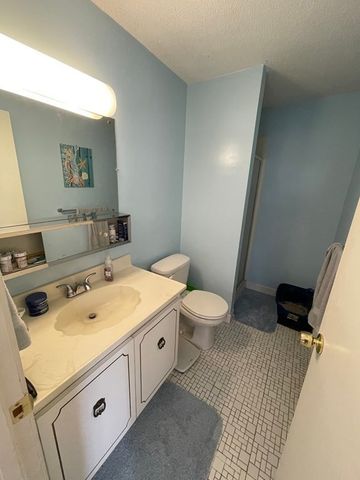 408 Broadway 201, Lynn, MA 01904