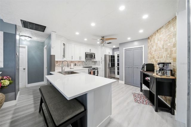 10120 CHESHAM DRIVE, Orlando, FL 32817