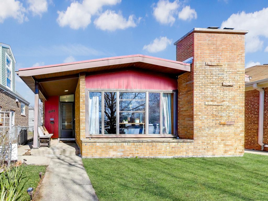 Image 1 of property listing at 2109 Dobson Street, Evanston, IL 60202