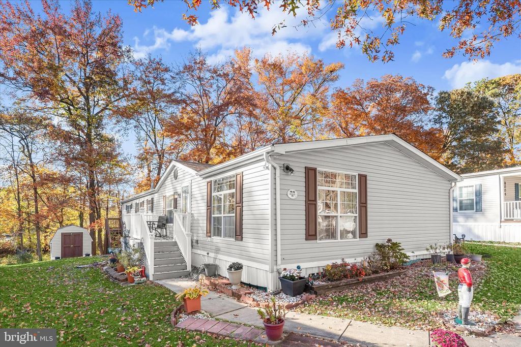 8006 FAIR BREEZE DR, Severn, MD 21144