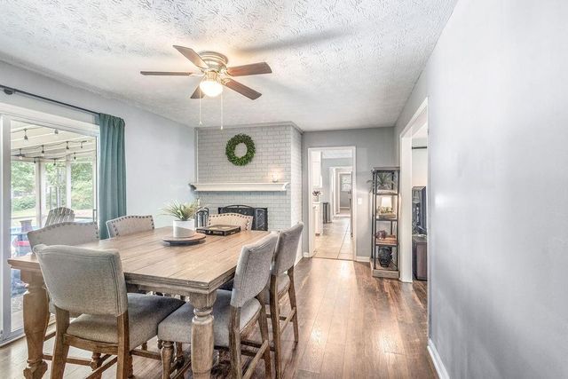25 Pine Chase Drive, Carrollton, GA 30116