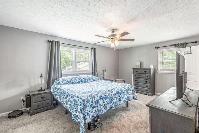 25 Pine Chase Drive, Carrollton, GA 30116