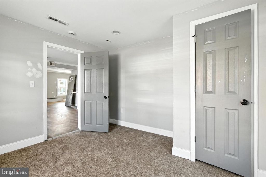 Image 18 of property listing at 4300 NORFOLK AVE, Baltimore, MD 21216